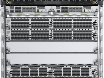 华为 NetEngine 8000 X8